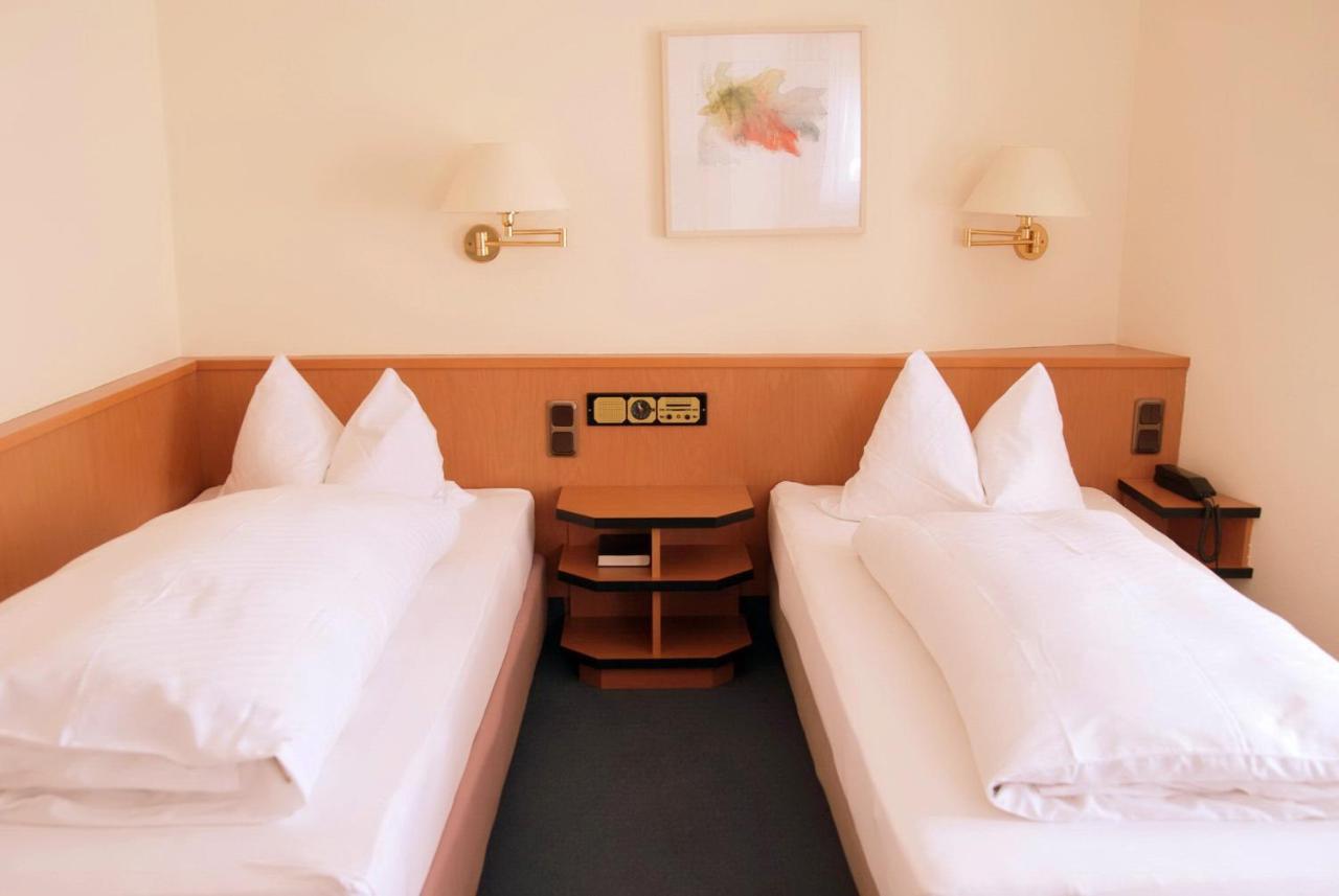 Hotel Garni Am Schaefersberg Niedernhausen Eksteriør billede